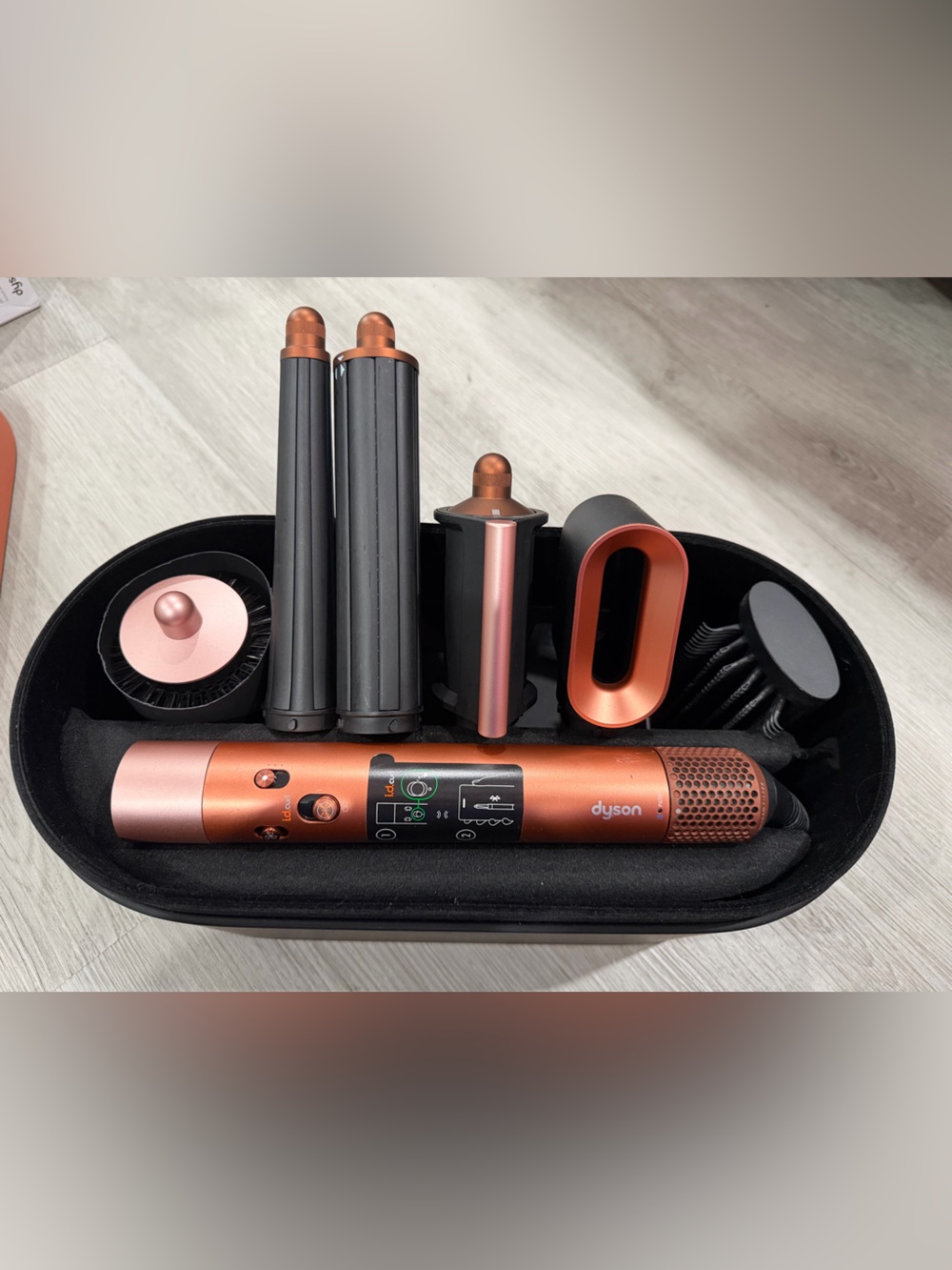 Dyson Airwrap i.d.™Multi-Styler in Amber Silk w/all attachments GENUINE USED!.